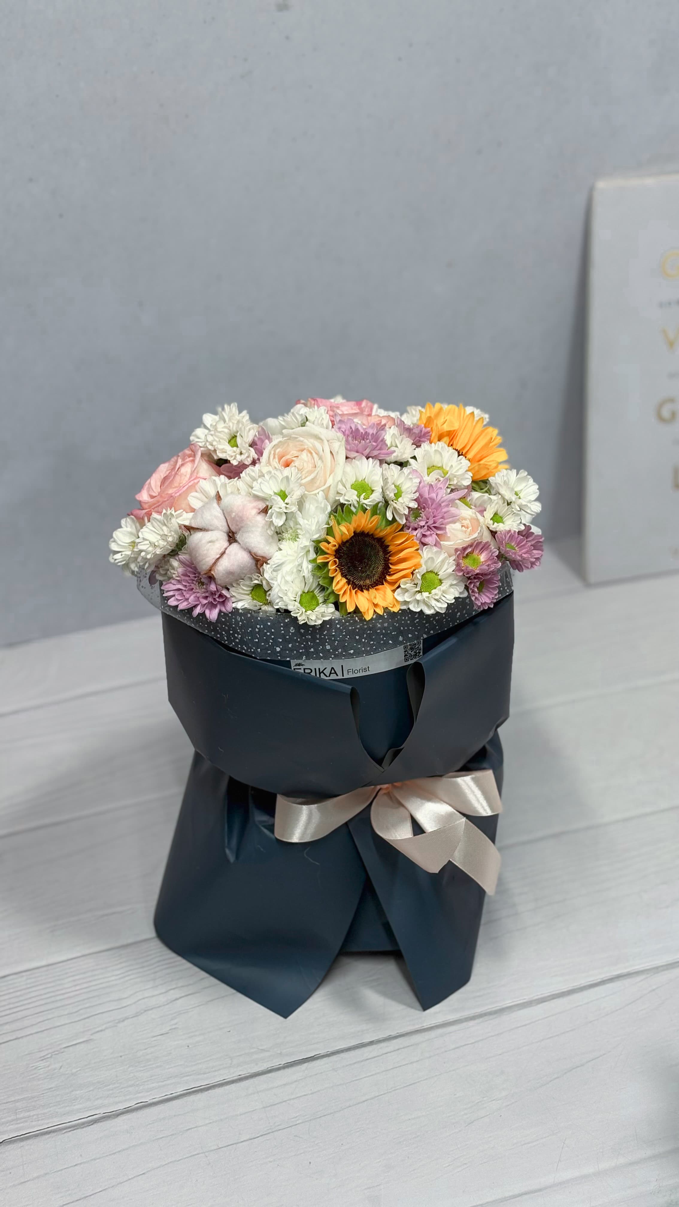 دسته گل شکلاتی مینیمال