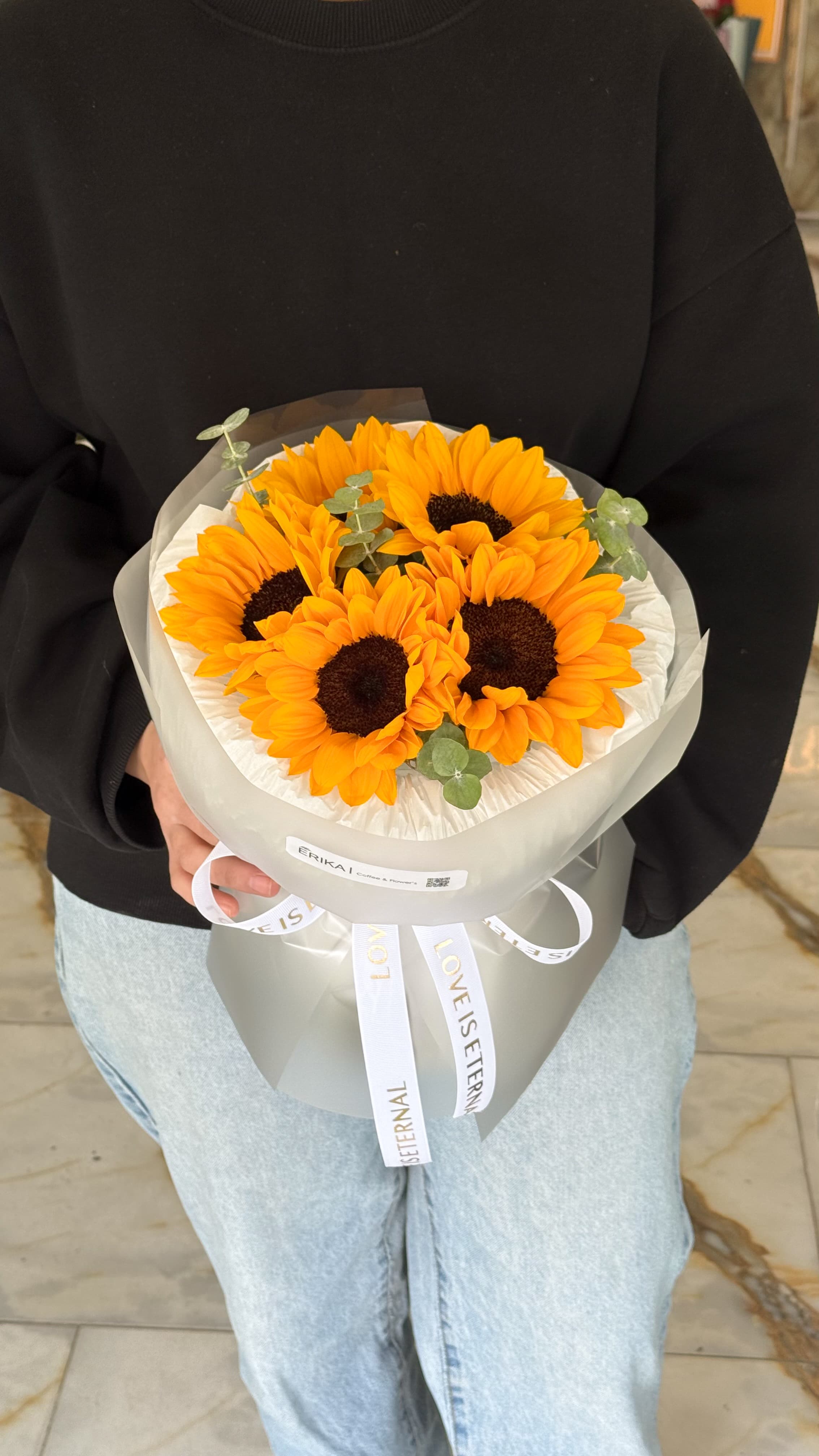 دسته گل آفتابگردان گرد